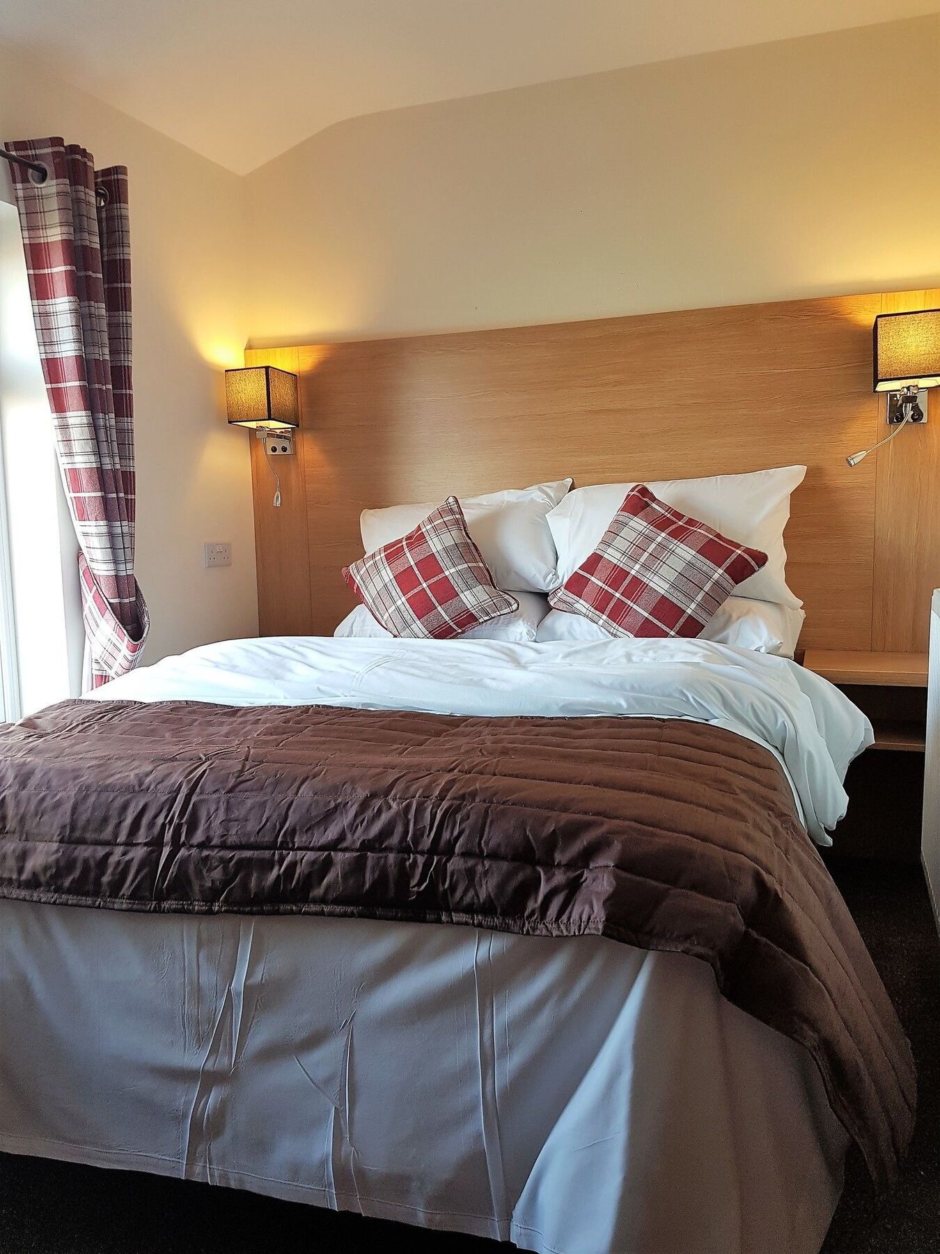The Cliff Hotel